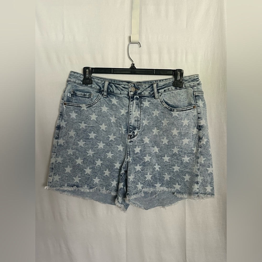 Judy Blue - Star Patterned Denim Women Shorts